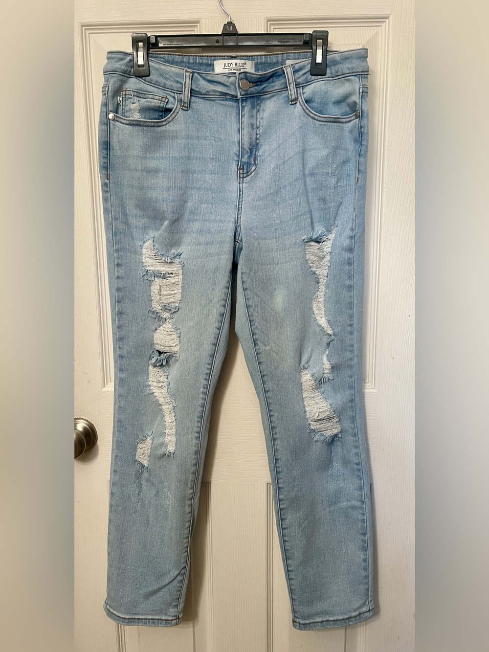 Judy Blue Boyfriend Fit Jeans Women's Sz 13/31 Distressed Ripped Mid-Rise Denim